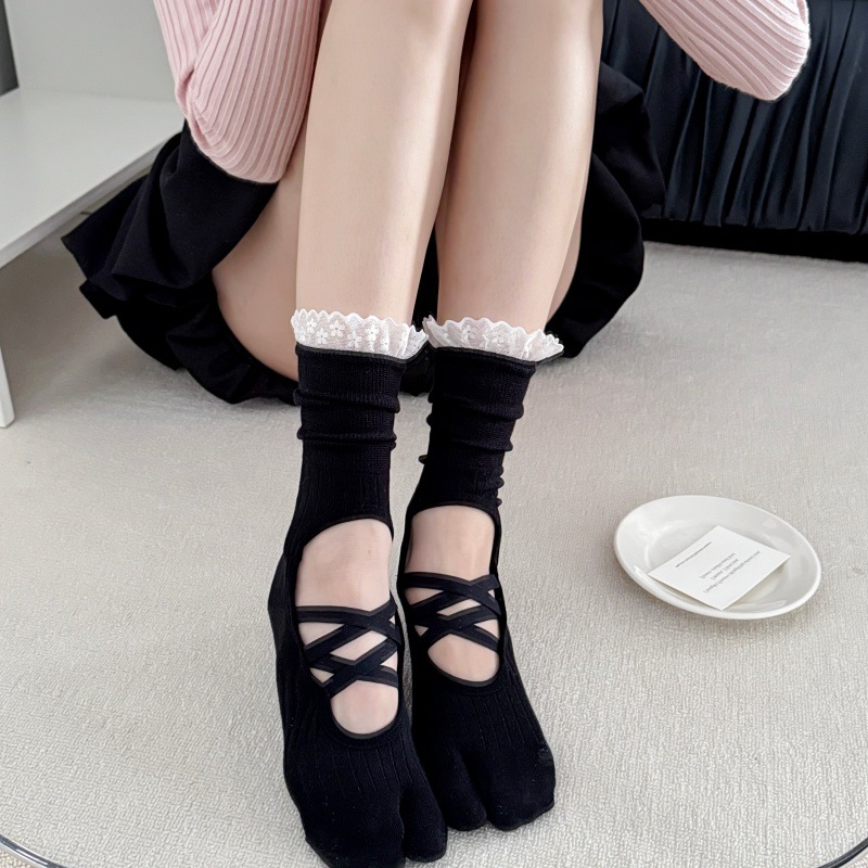 Pilates Yoga Ballet - Kaus Kaki Yoga dengan Hiasan Renda,