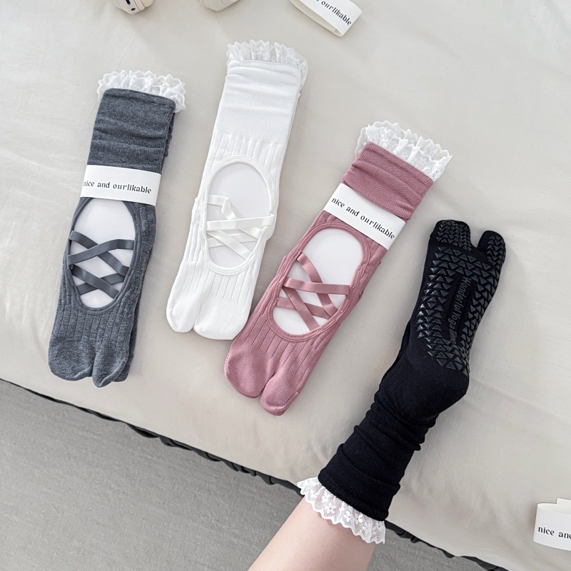 Kaus Kaki Yoga dengan Hiasan R - Pilates Yoga Ballet ulasan dan harga