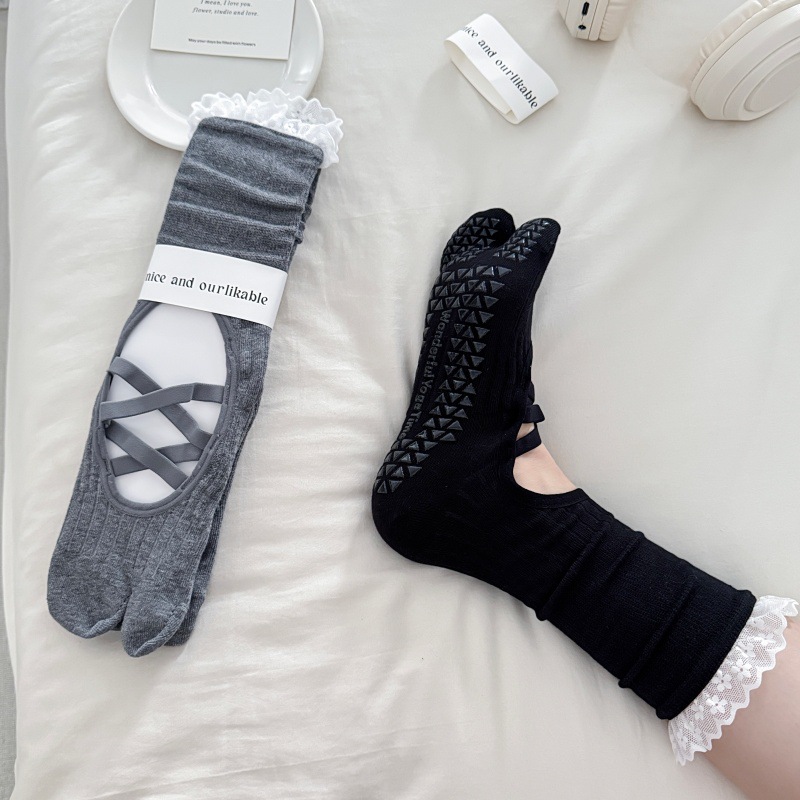 Kaus Kaki Yoga dengan Hiasan R - Pilates Yoga Ballet ulasan dan harga